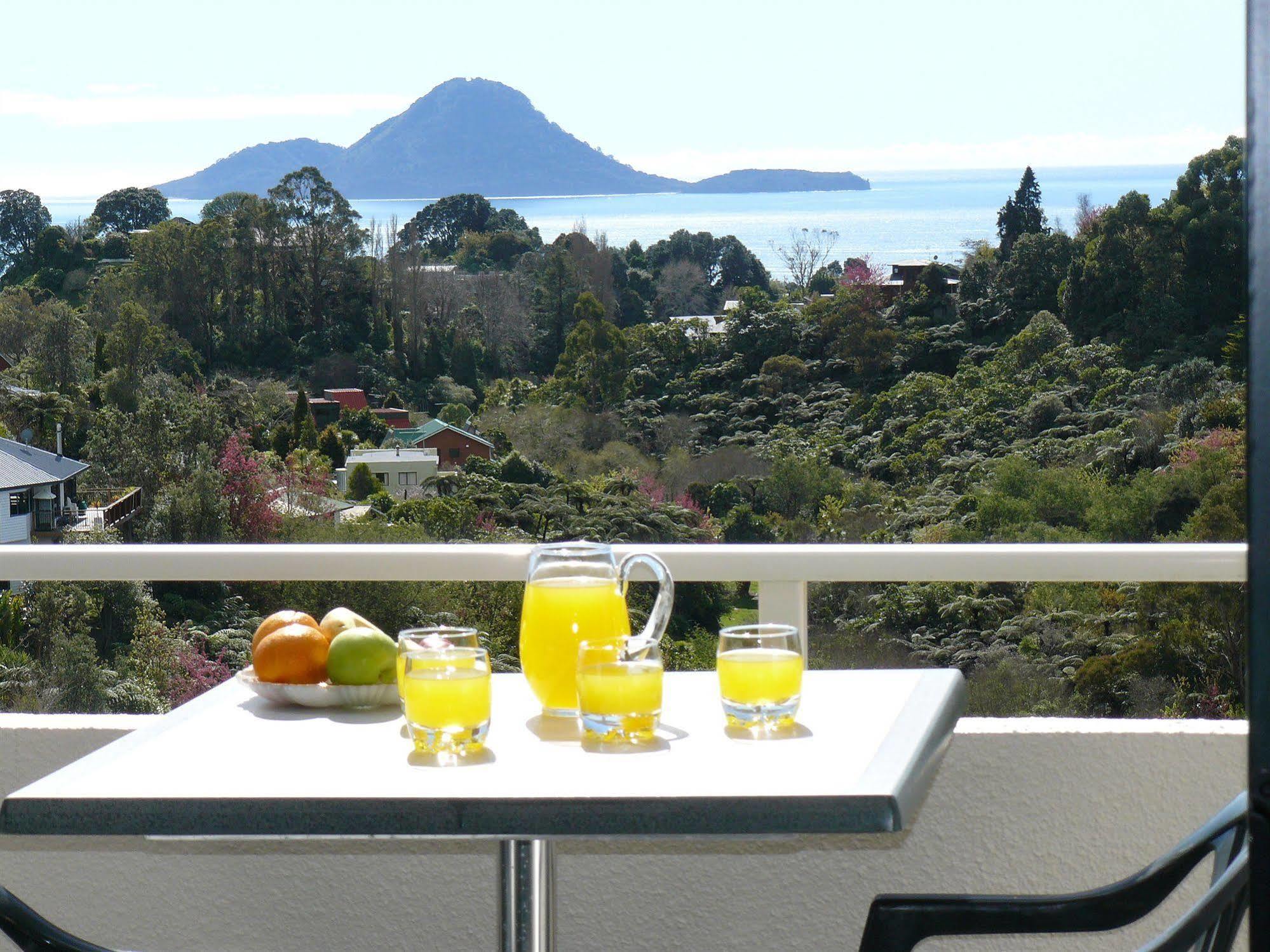 Crestwood Bed And Breakfast Whakatane Esterno foto